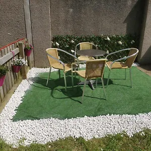  Apartment 1 Bedroom Flat With Easy Parking/public Transport