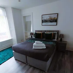  Apartment Bright & Stylish